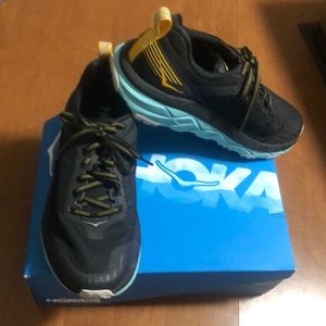 Hoka Challenger 5